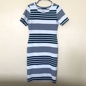 Stretchy WRINKLE FREE dress